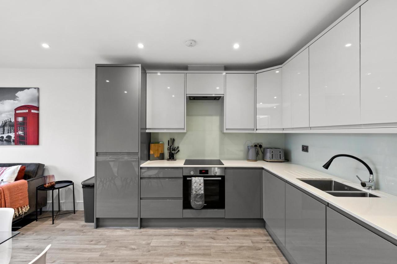 Апартаменти Star London Vivian Avenue 2-Bed Retreat With Garden The Hyde Екстер'єр фото
